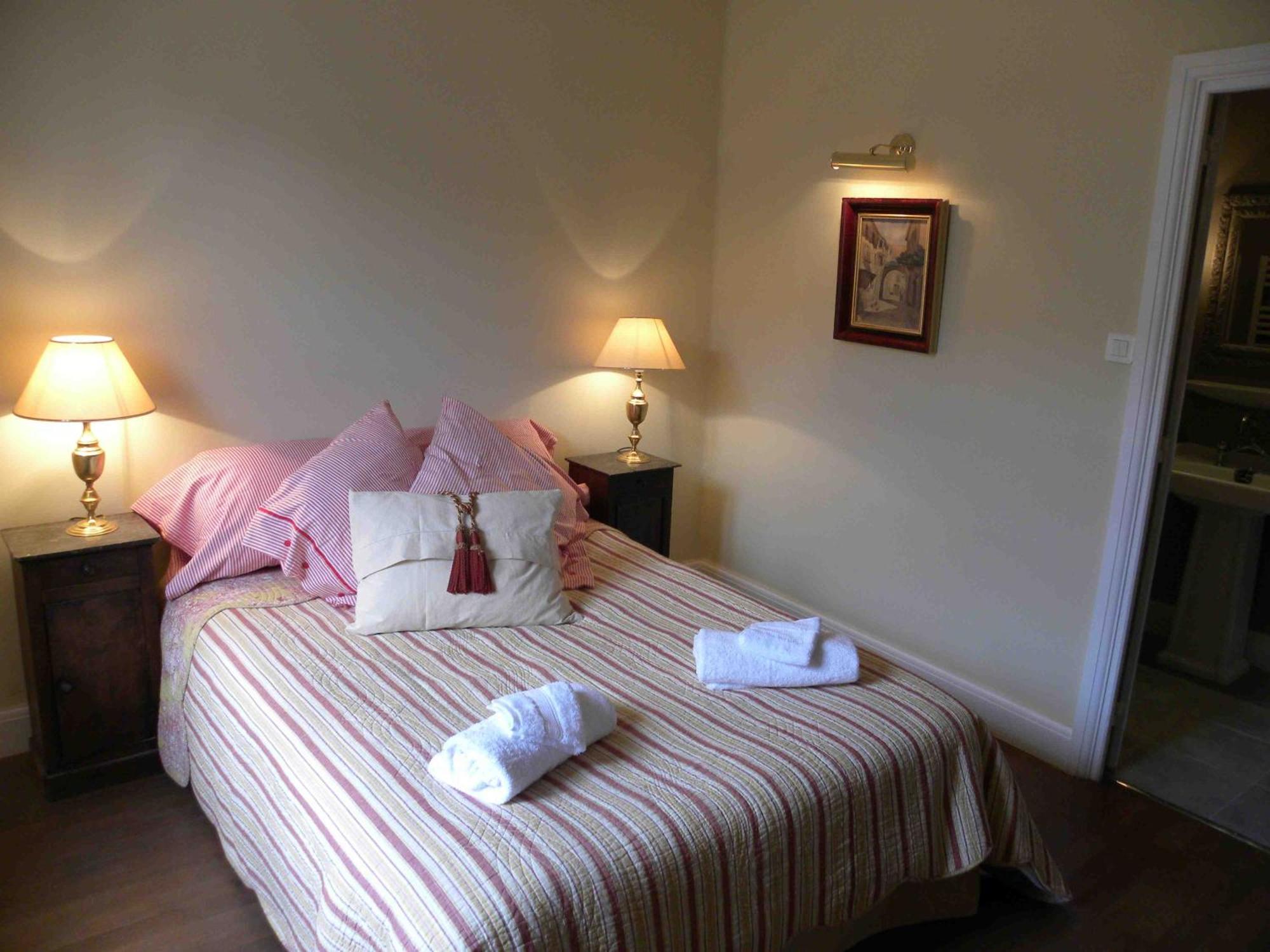Le Logis Alexandra Bnb La Trimouille Екстериор снимка