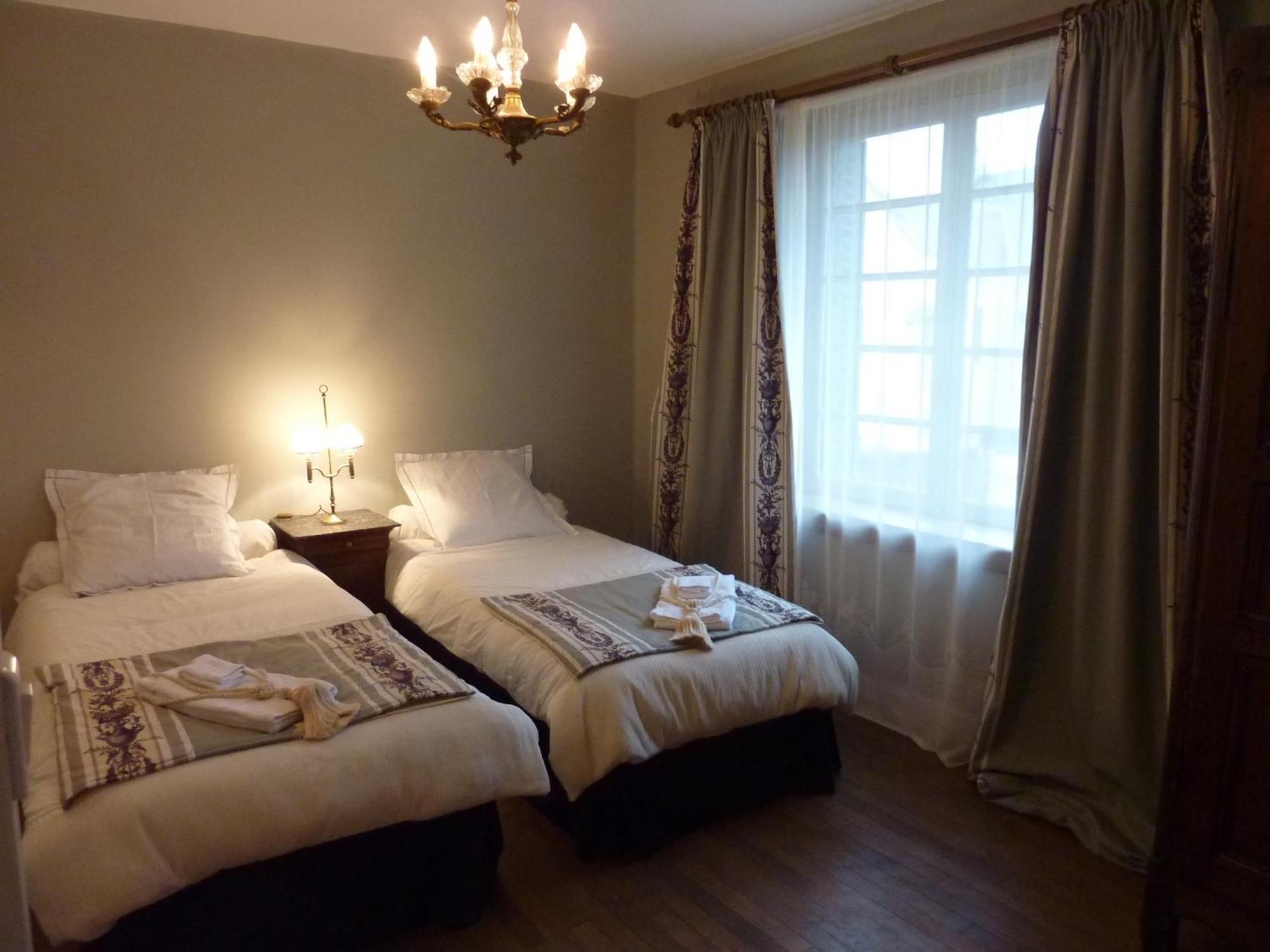 Le Logis Alexandra Bnb La Trimouille Екстериор снимка