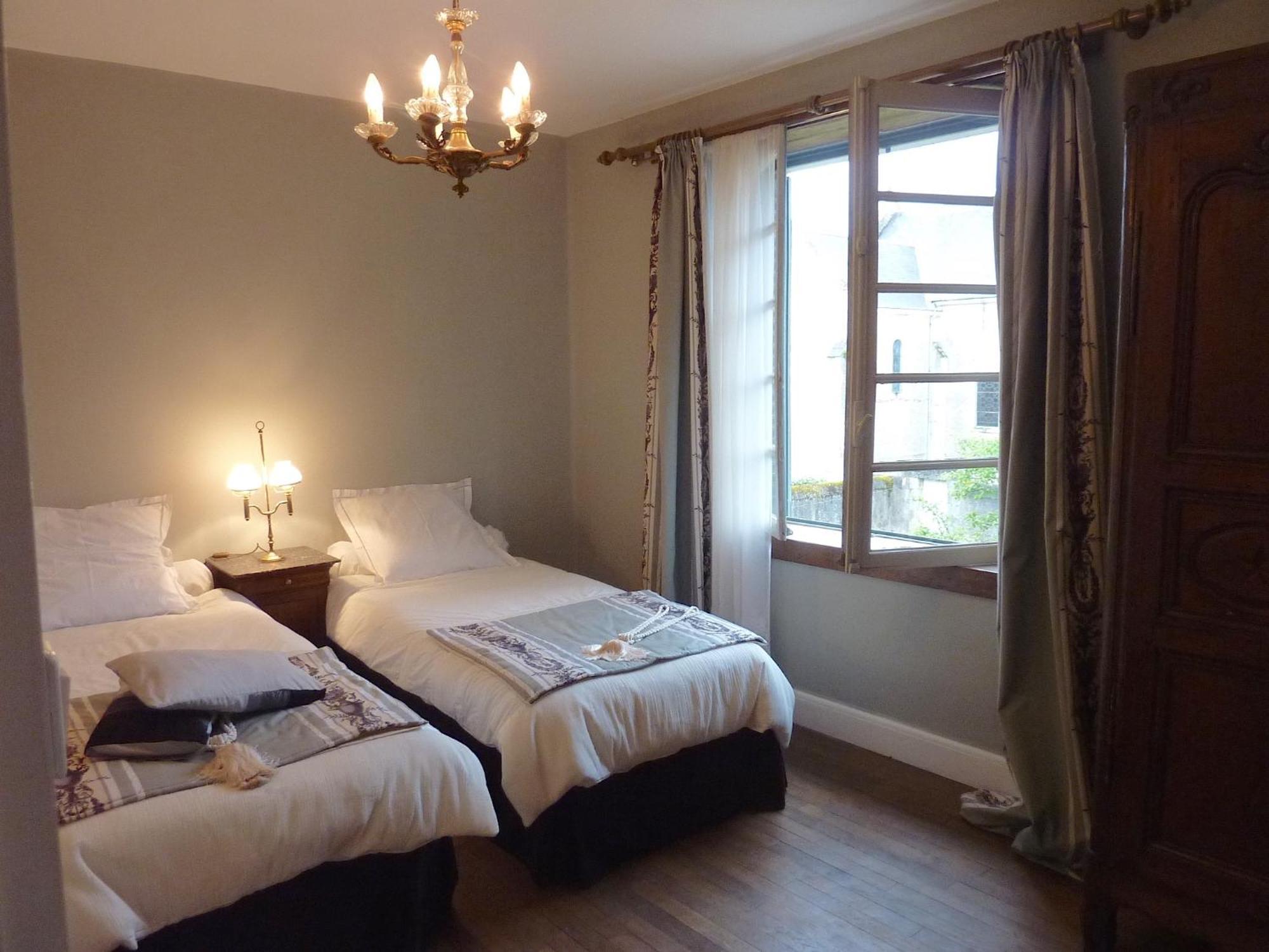 Le Logis Alexandra Bnb La Trimouille Екстериор снимка