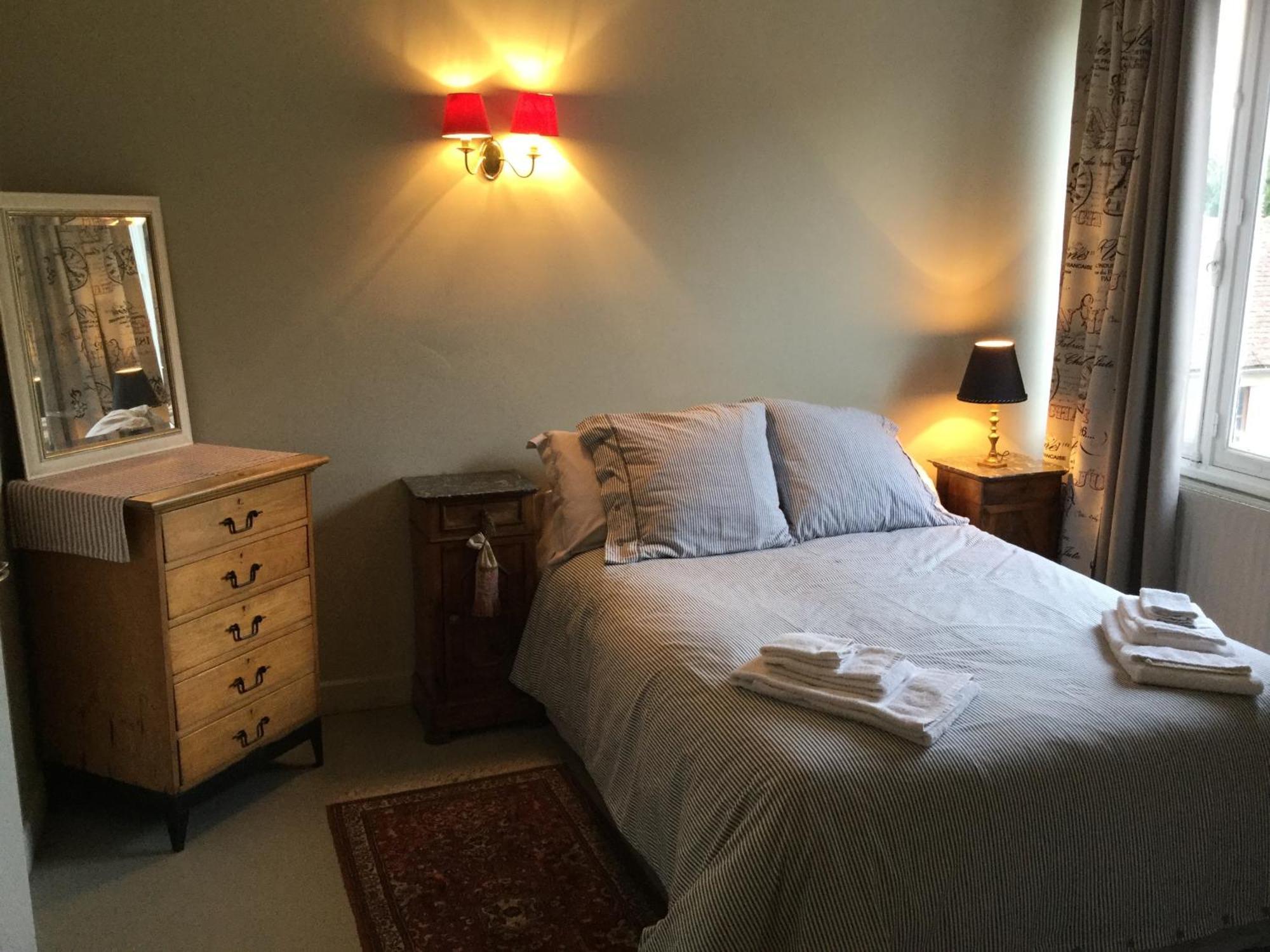 Le Logis Alexandra Bnb La Trimouille Екстериор снимка