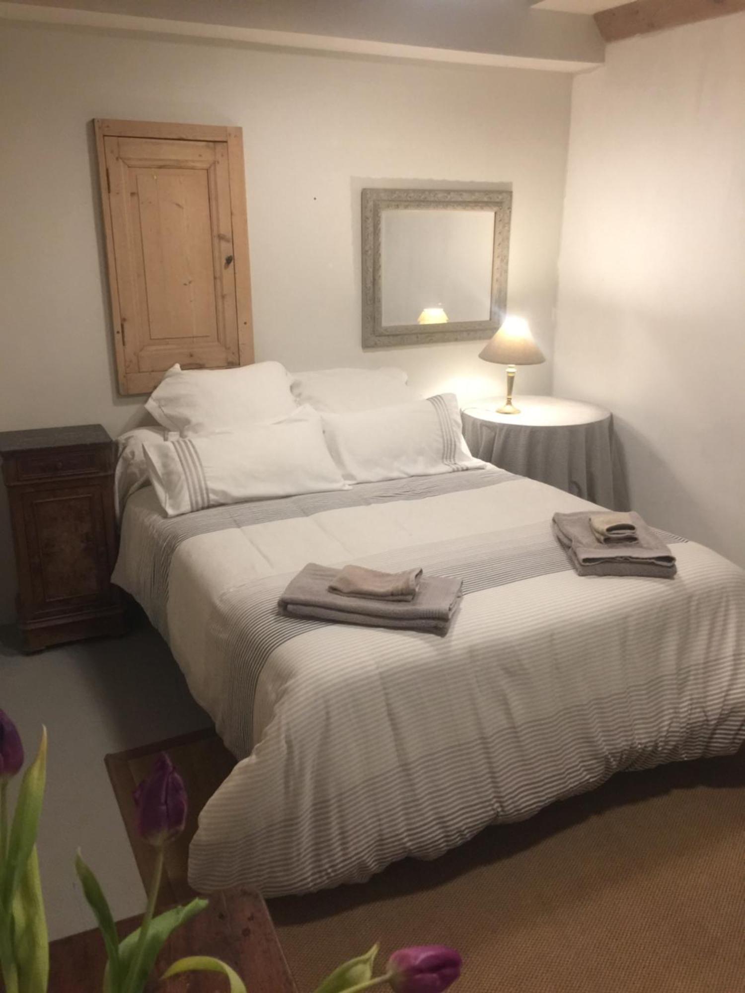Le Logis Alexandra Bnb La Trimouille Екстериор снимка
