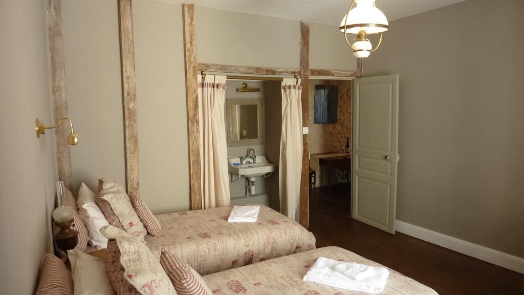 Le Logis Alexandra Bnb La Trimouille Екстериор снимка